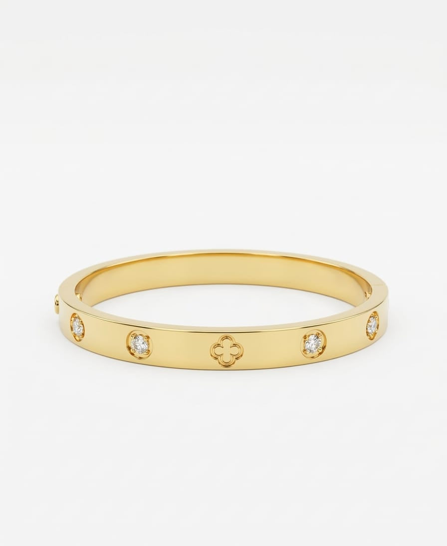 Aura Clover Bangle